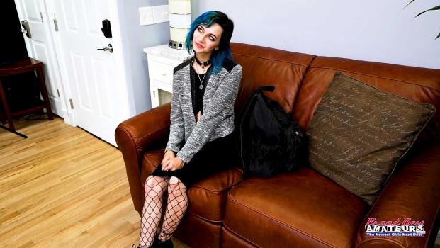 [Nubiles] Bramble Bee Pixie (22.12.20)