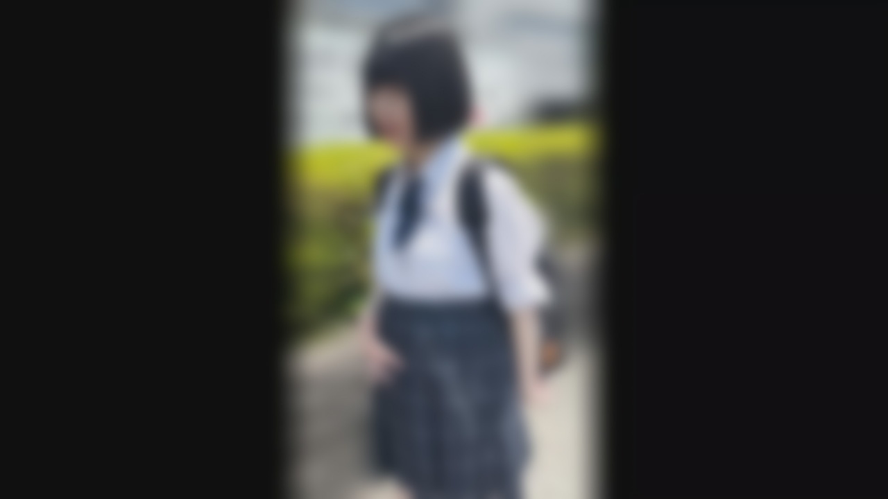 AKDL-298 [Close Coverage] A Waitress Working At A Cafe Is A Kissing Maniac Who Falls In Love Instantly "Customer, If You Don’t Mind, Would You Let Me Drink Your Semen?" Yuri-San, 25 Years Old Yuri Adachi