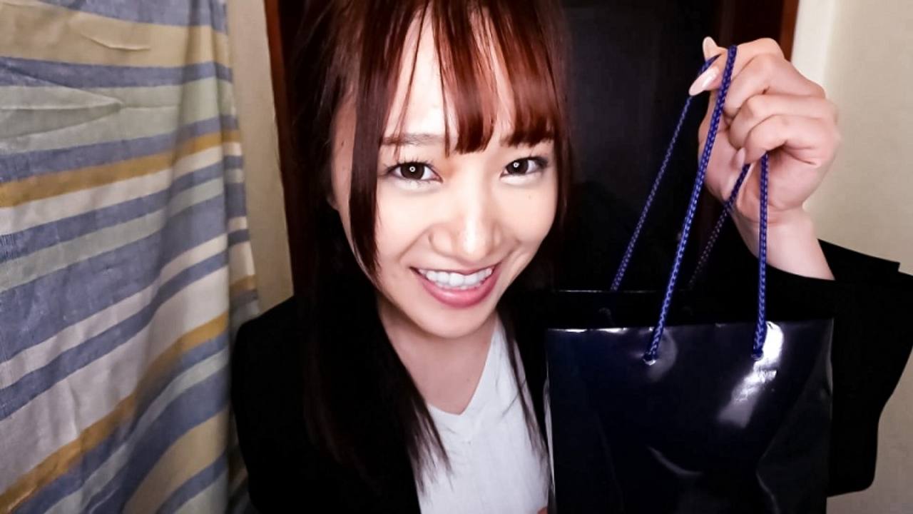 FC2PPV 4797413 [Hono-Chan / Goddess] A Busty Goddess Overflowing With Sex Appeal Descends Upon A Corporate Slave Senior! She Ejaculates Massively During Her Service Sex! [cen]